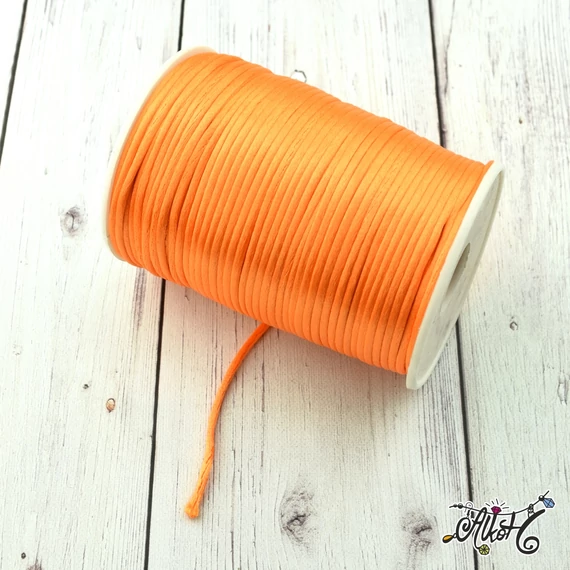narancssárga színű 2 mm-es szatén zsinór